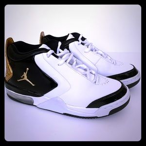 Nike Jordan’s Big Fund GS Boys 6Y White/Black/Gold